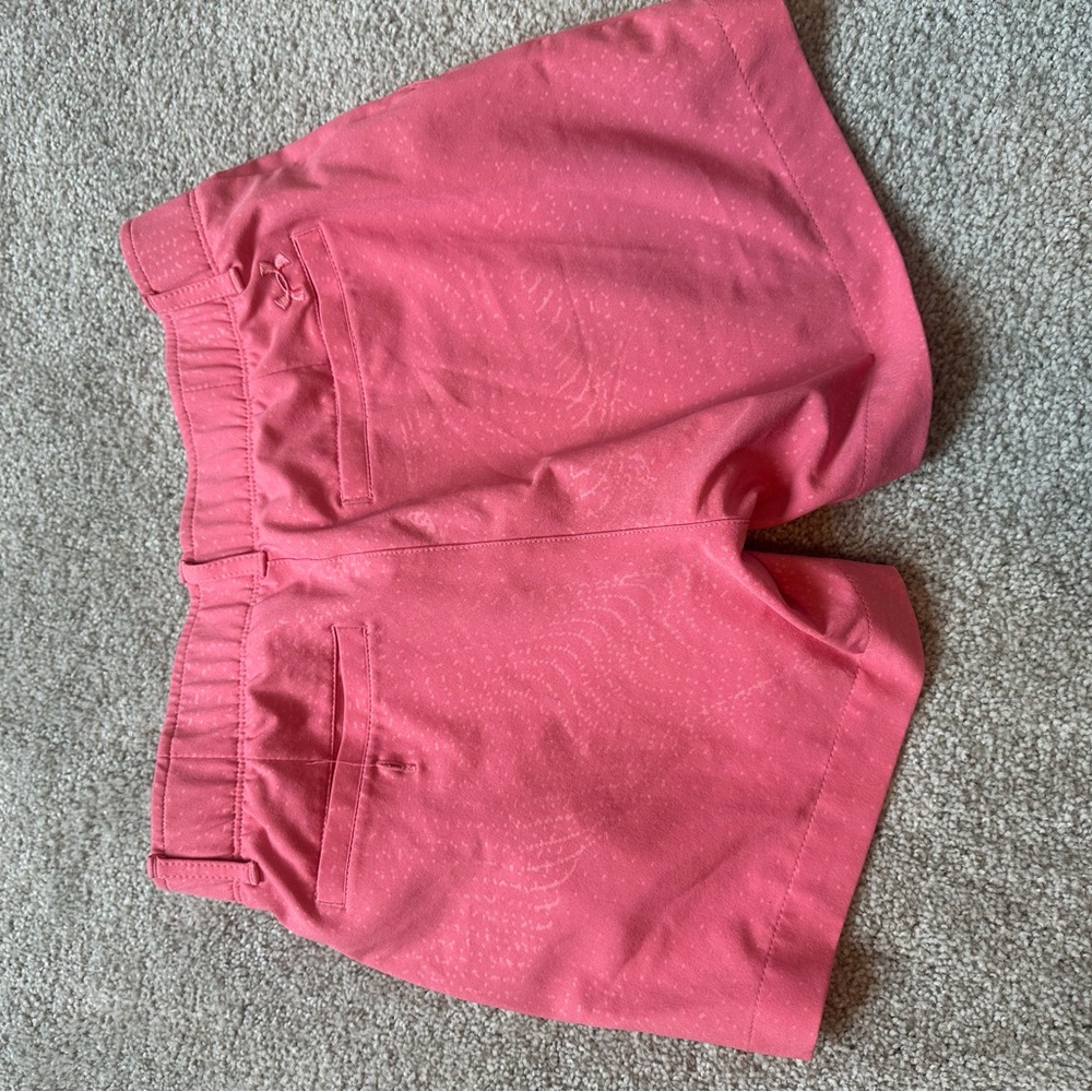 Under Armour Coral Women's Bermudas